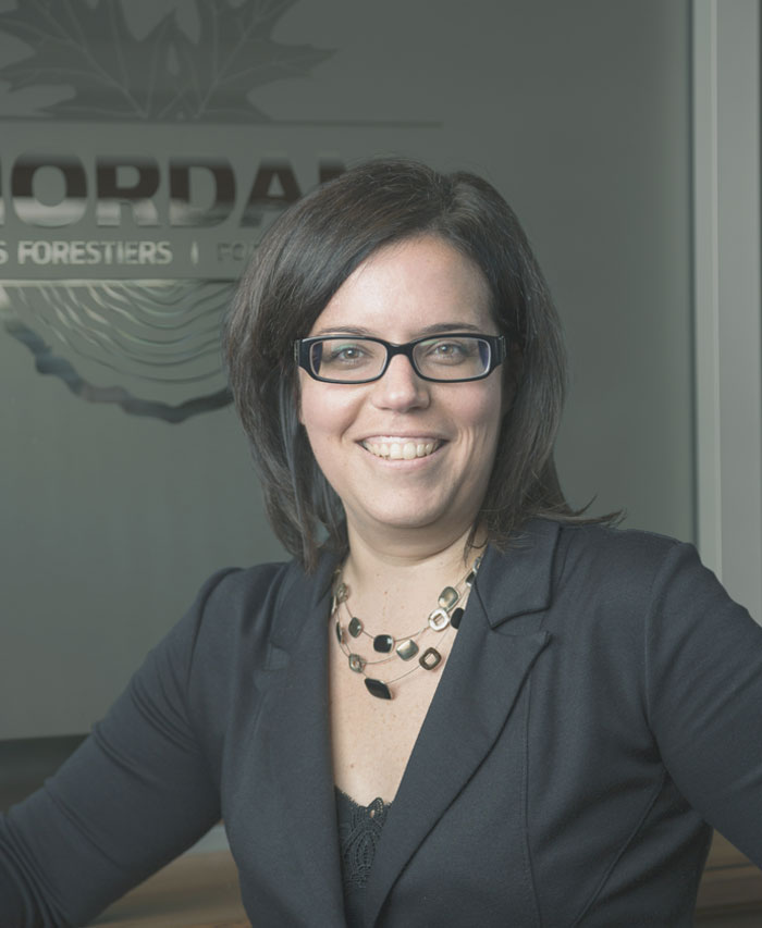 Nordam Corpo Portrait Annie